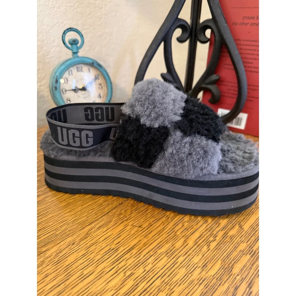 Ugg Disco Checker Slide in Gray/Black Size 10 Cozycore Y2K Retro Soft Grunge